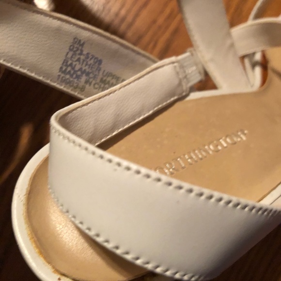 Sandals - Picture 4 of 4